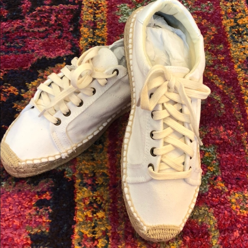 Brand New! Souldos platform tennis shoes